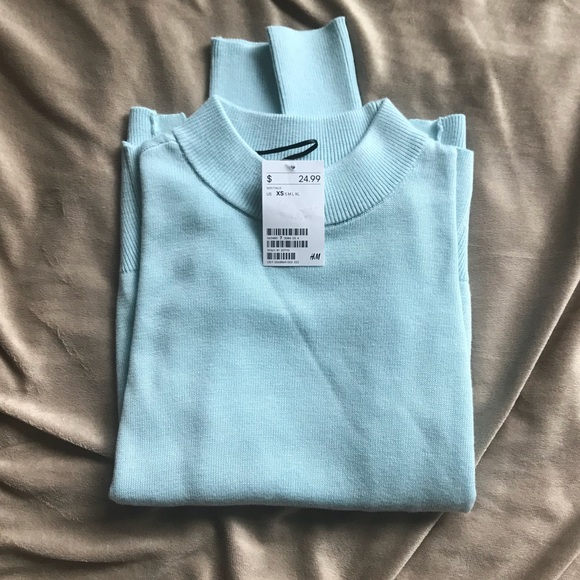 H&M Sweaters - BNWT H&M Pale Blue Sweater